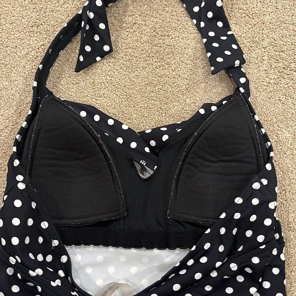 LANDS’ End womens polka dots tankini size 4.